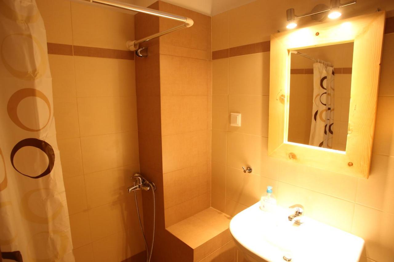 Oasis Rooms & Studios In ガリッサス エクステリア 写真